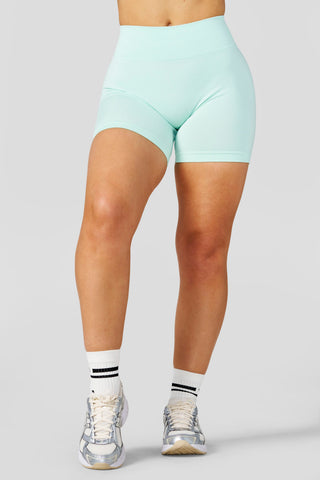 W133 - Curve Seamless Shorts 4.75" - New Colors