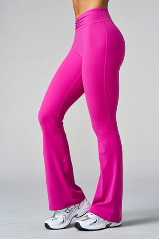 W2279 Buttersoft Scrunch Band Flare Leggings (short)