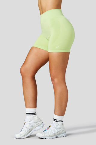 W1166 Pulse Seamless scrunch Shorts