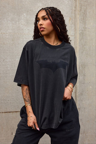 W4103 Batman Lived-in Tee